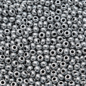 Бисер Preciosa 01700 6/0