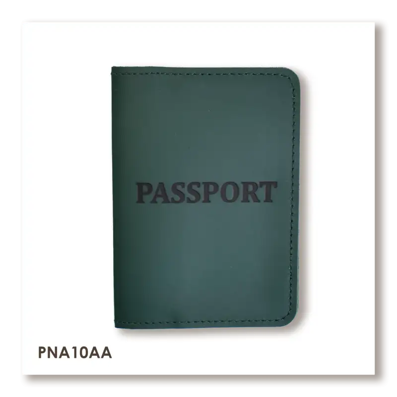 Обложка для паспорта с надписью PASSPORT