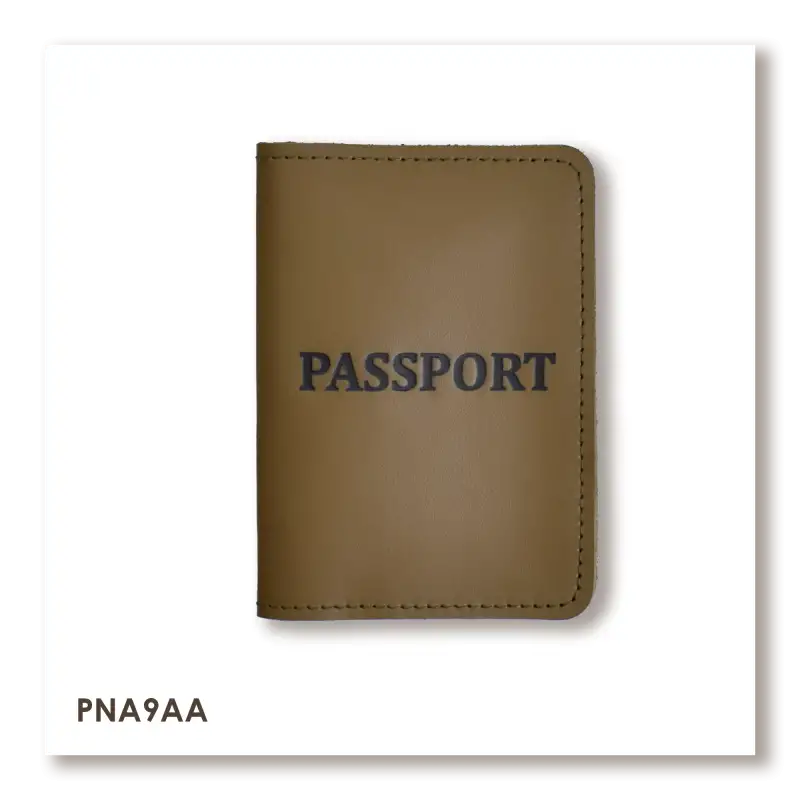 Обложка для паспорта с надписью PASSPORT