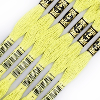 DMC 011 Embroidery Floss