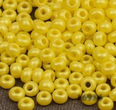 Бисер Preciosa 16986 6/0