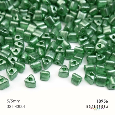 Preciosa TRIANGLES (5х5 мм) 18956#